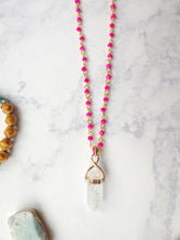 Bándearg Bright Pink Crystal with Quartz Pendant Necklace